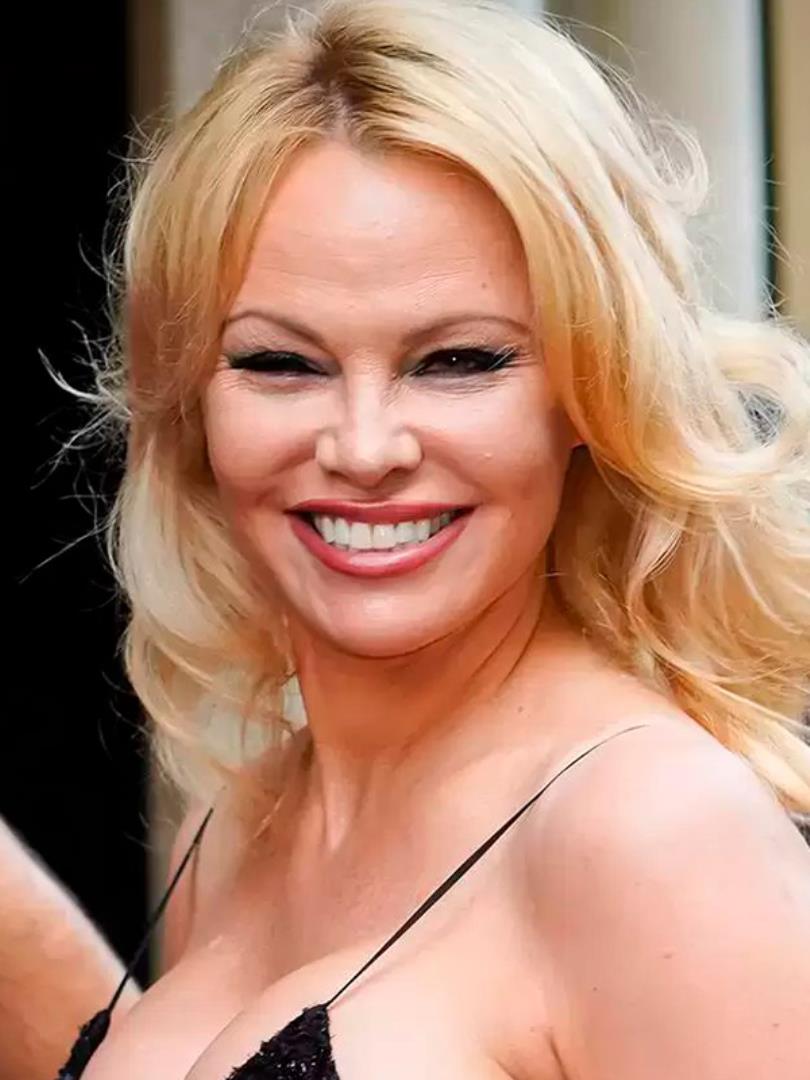 Постер Pamela Anderson