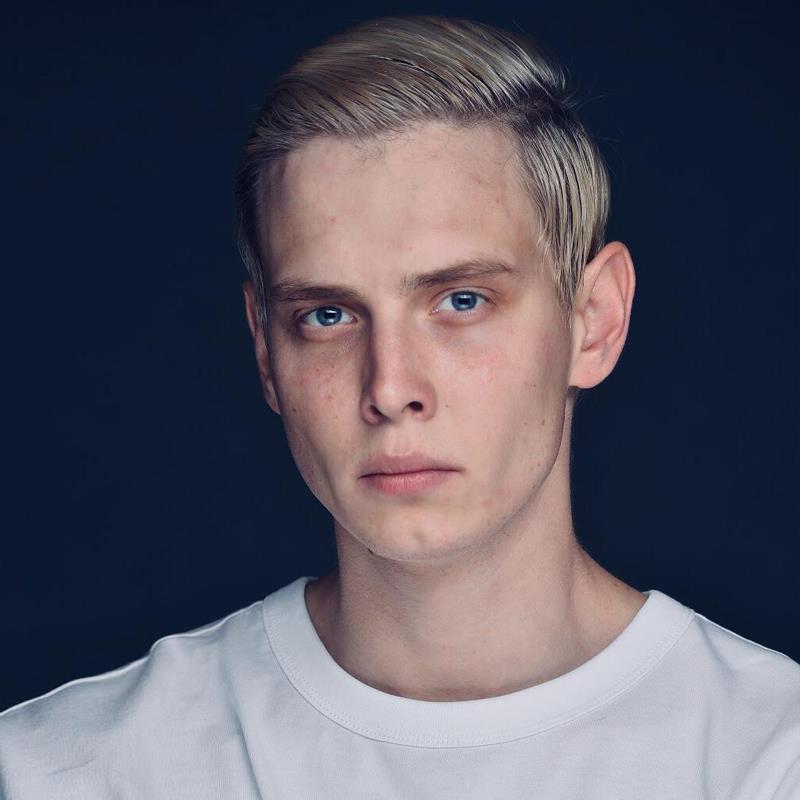 Постер Богдан Калиничев