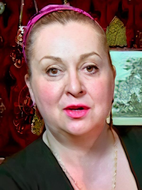 Марта Сурикова