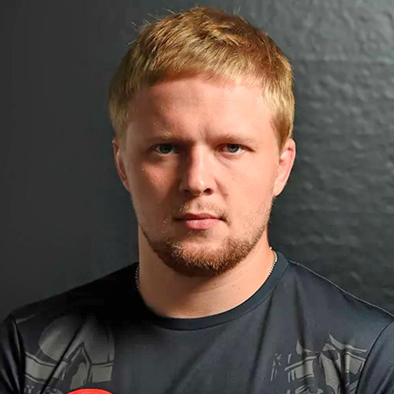Евгений Игнатьев