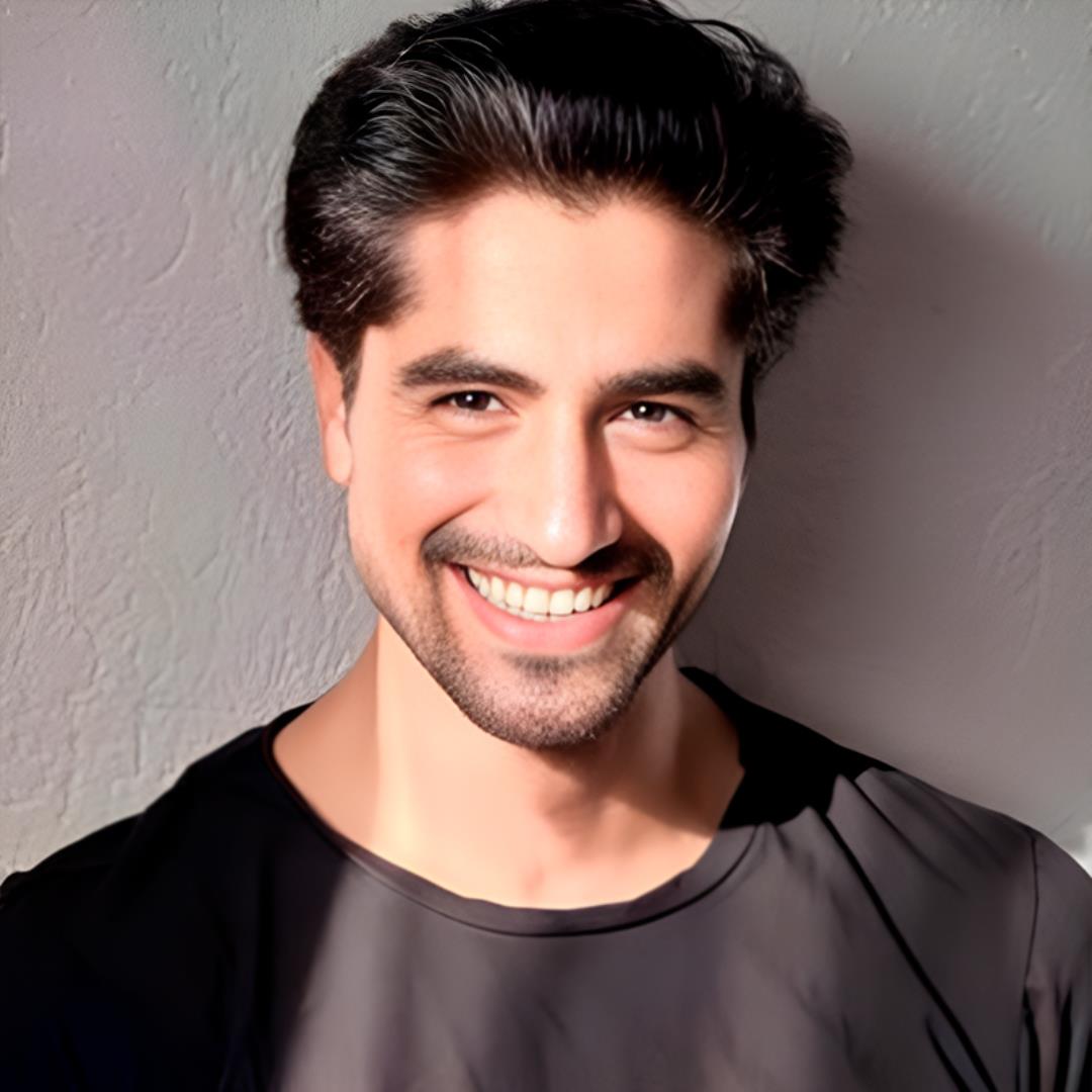 Постер Harshad Chopda