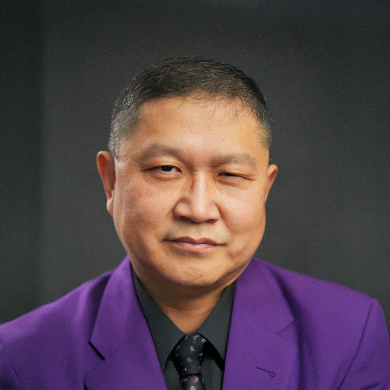 Постер Юрий Ли