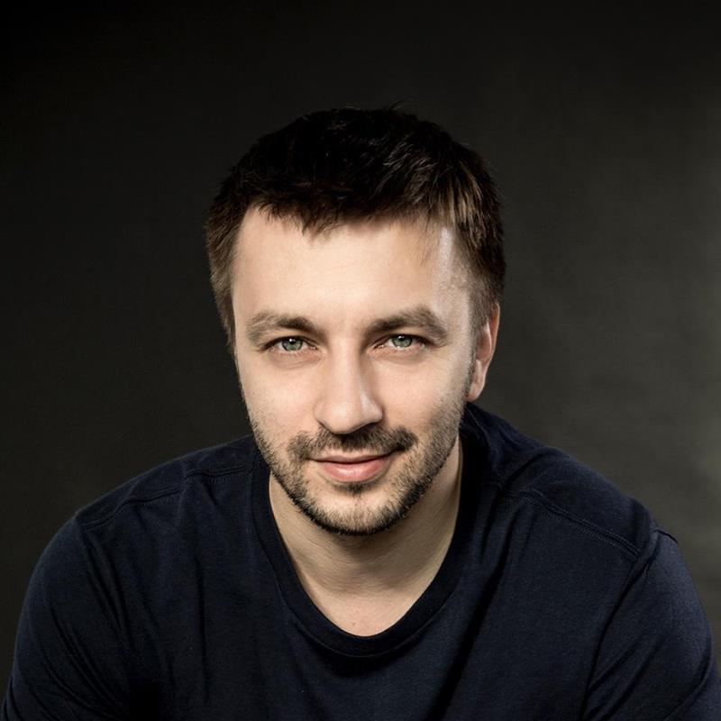 Постер Олег Толстенко