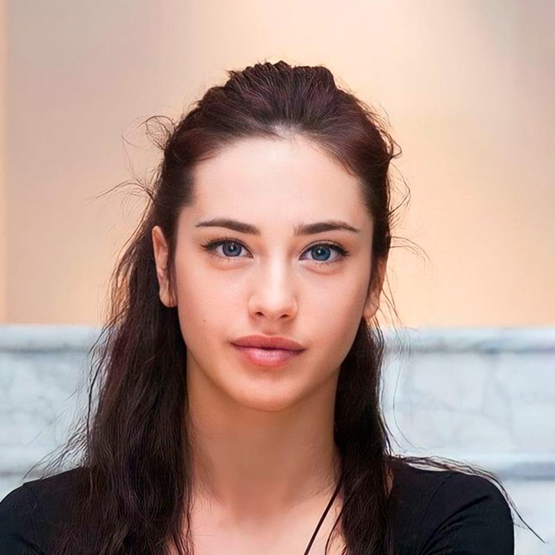 Постер Азия Ортега