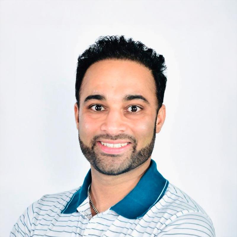 Постер Рави Мултани