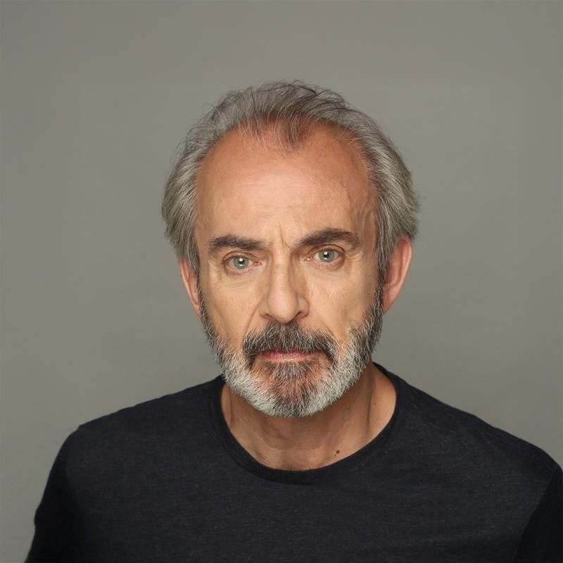 Постер Хавьер Лаго