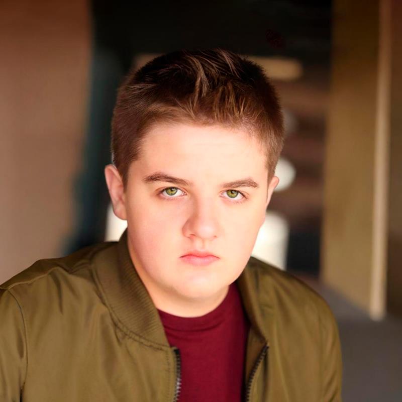 Постер Брайс Фишер