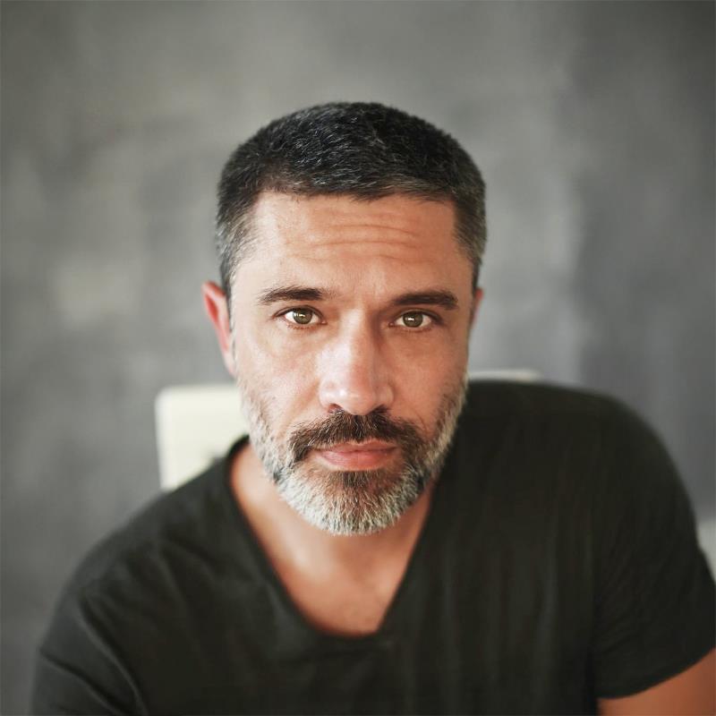 Постер Ядран Малкович