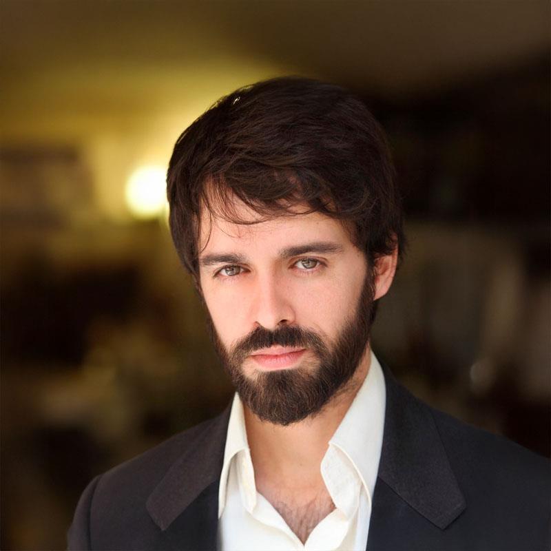 Постер Альберто Амарилья