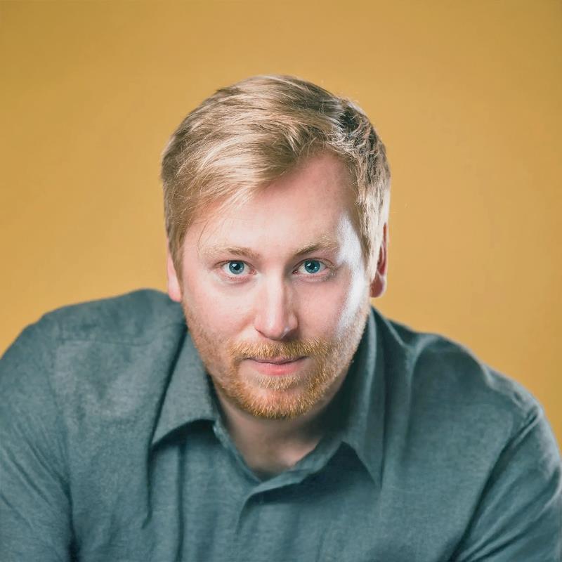 Постер Тейлор Олсон