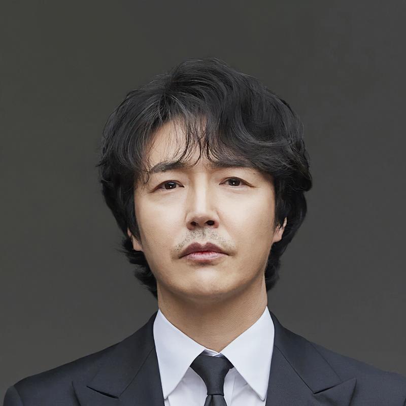 Постер Юн Сан-хён