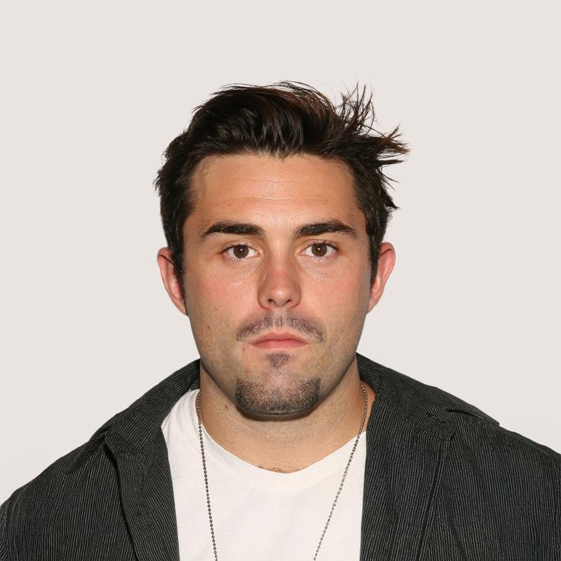 Постер Алекс Фарнэм