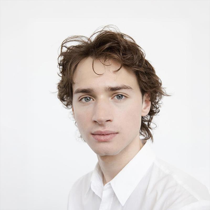 Постер Андрей Мартынов