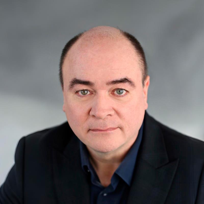 Постер Крэйг Стивенсон