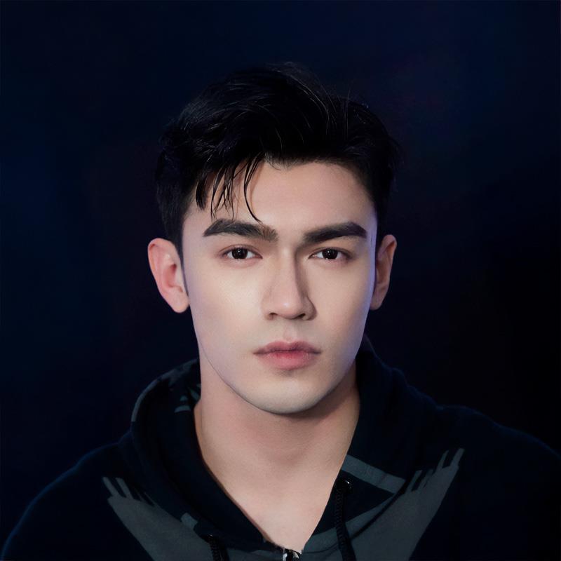 Постер Ва Эр