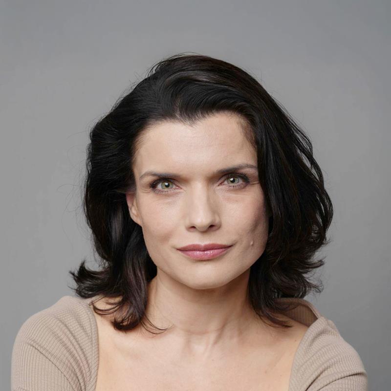 Постер Анна Азарова