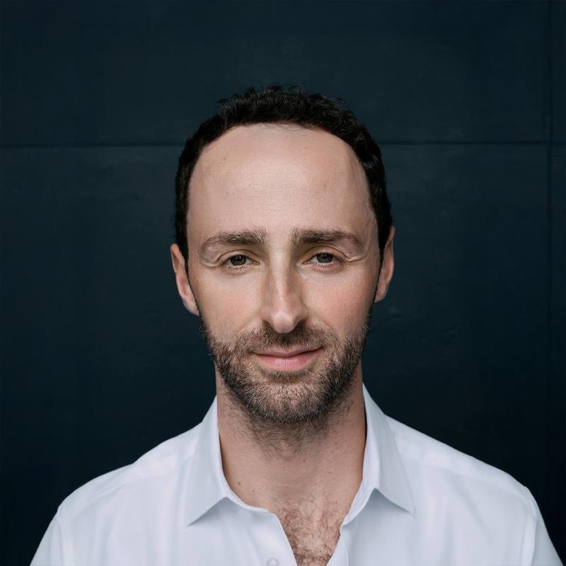 Постер Георгий Перадзе