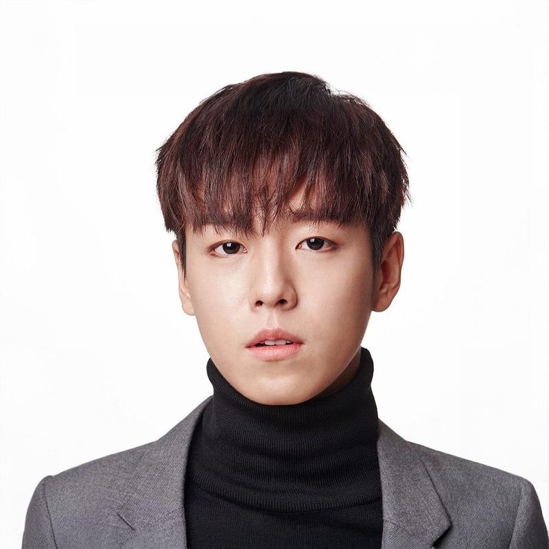 Постер Ли Хён-у