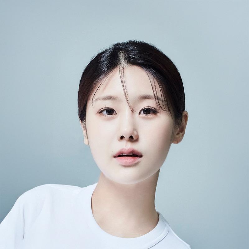 Постер Хван Сэ-ин