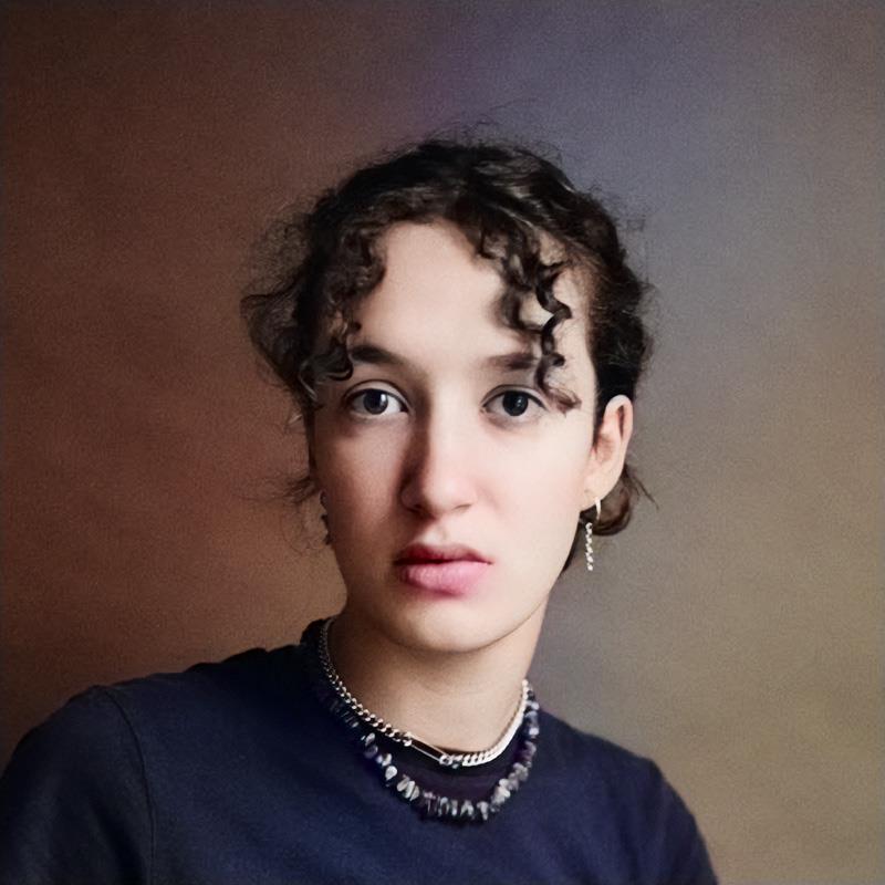 Постер Матильда Риу