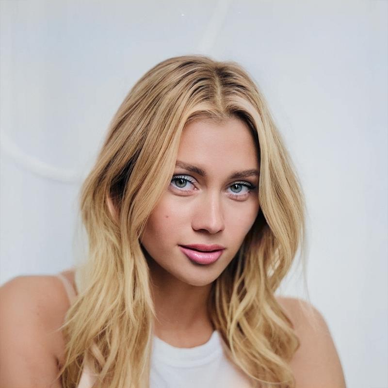 Постер Мария Камова