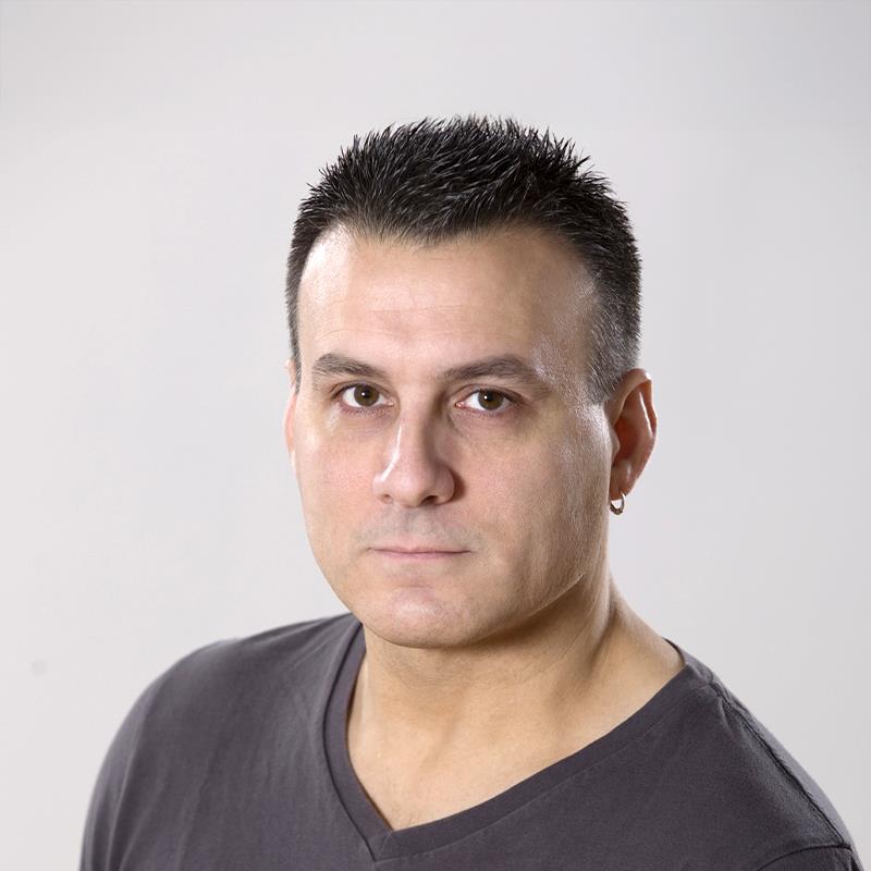 Постер Ноэль Рамос