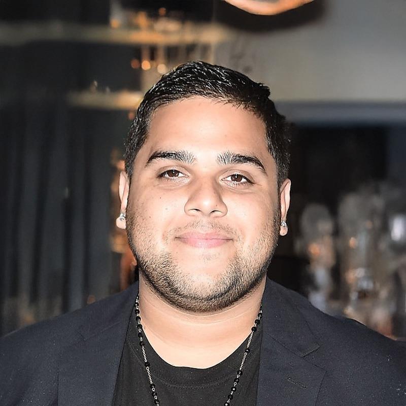 Постер Ральф Йован Родригес