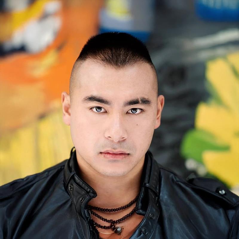 Постер Брайан Лэ