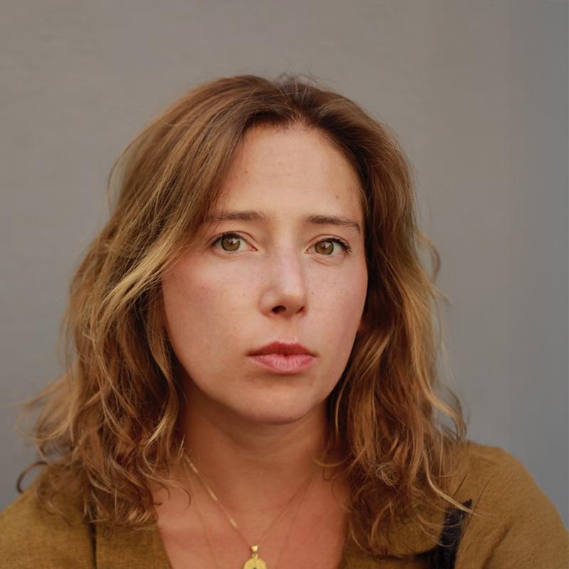 Постер Юдит Зинс