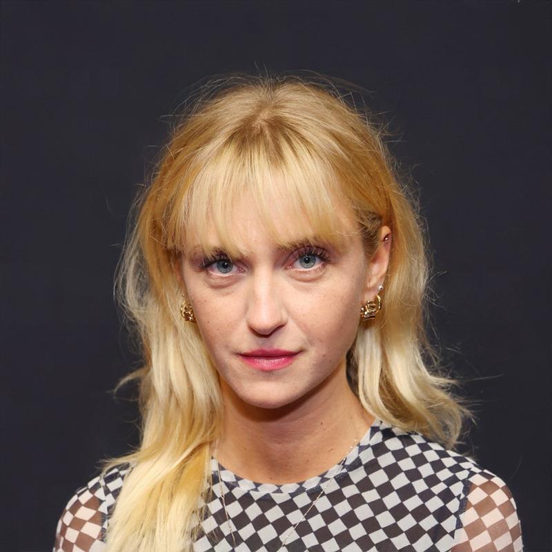 Постер Юлия Спорре