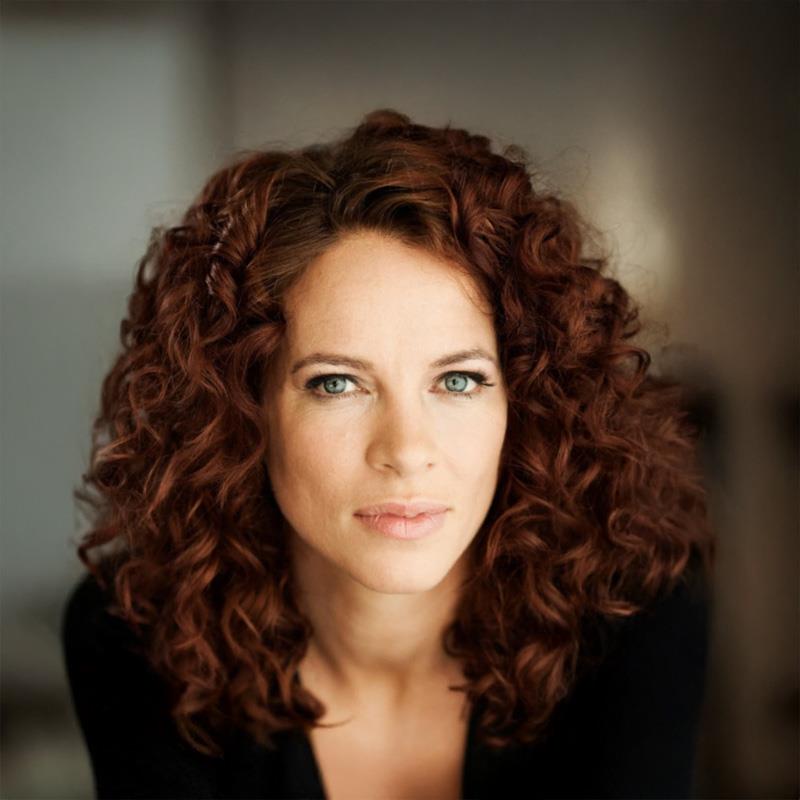 Постер Майбритт Саэренс