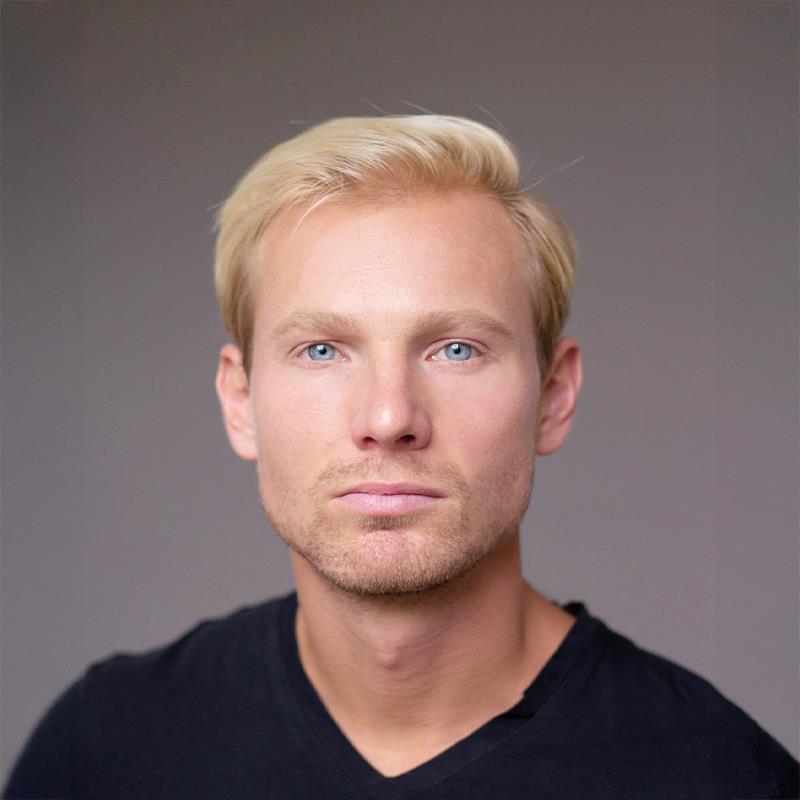 Постер Кирилл Гончаров