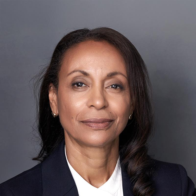 Постер Лачиль Карл