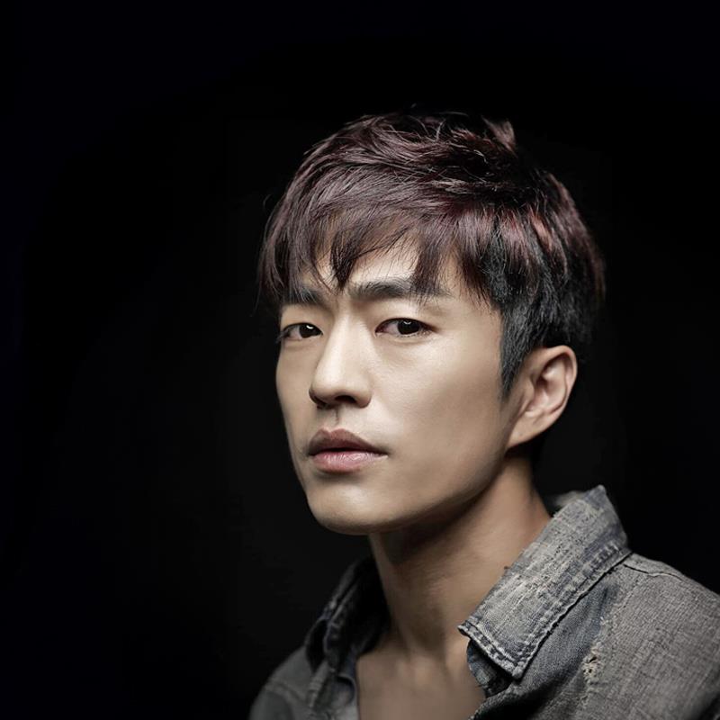 Постер Чон Мун-сон