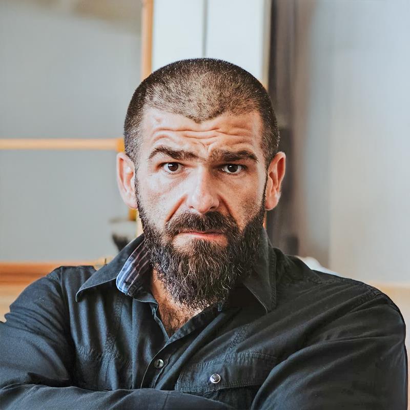 Постер Дамир Кустура