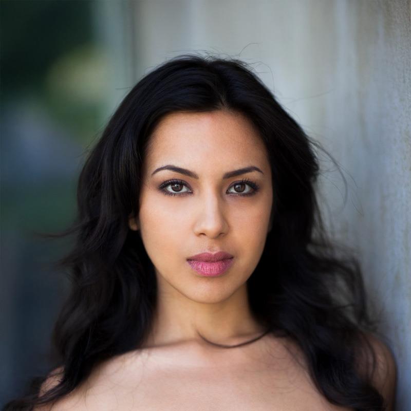 Постер Роузэнн Супернаульт