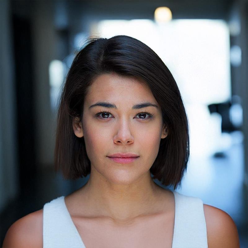 Постер Селин Абрахамс