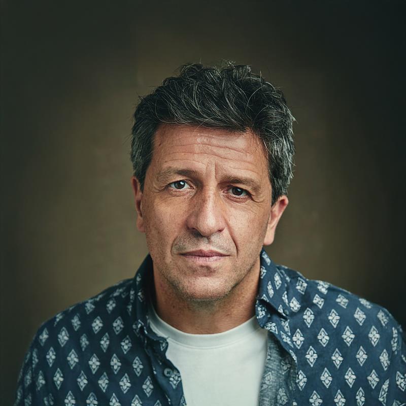 Постер Давид Лоренте