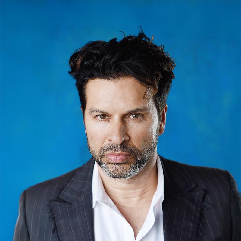 Постер Кристофер Малеки