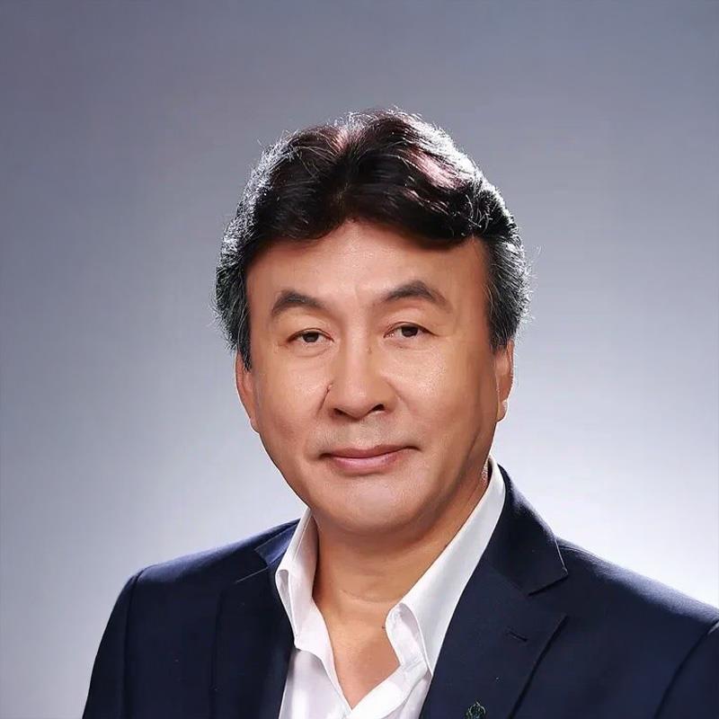 Постер Пак Ён-гю