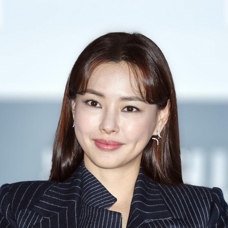 Постер Ли Ха-ни