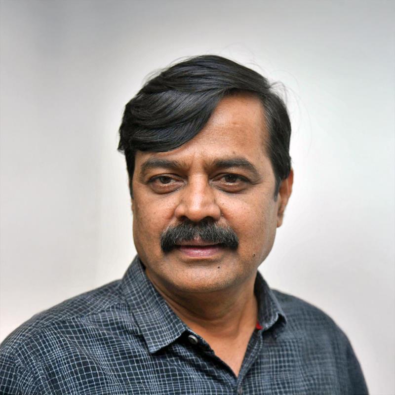 Постер Ачьютх Кумар