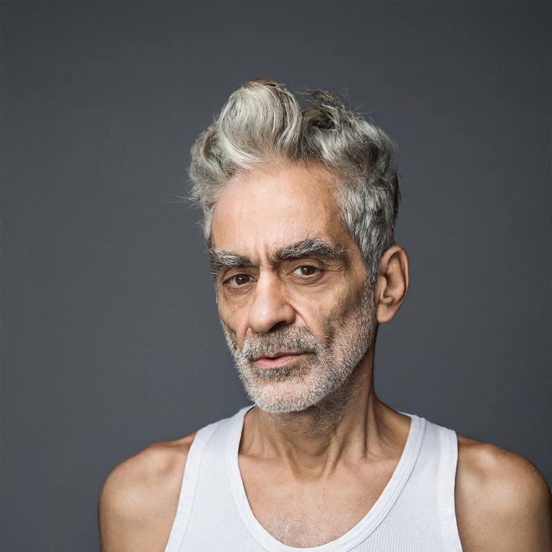 Постер Даниэль Мелинго