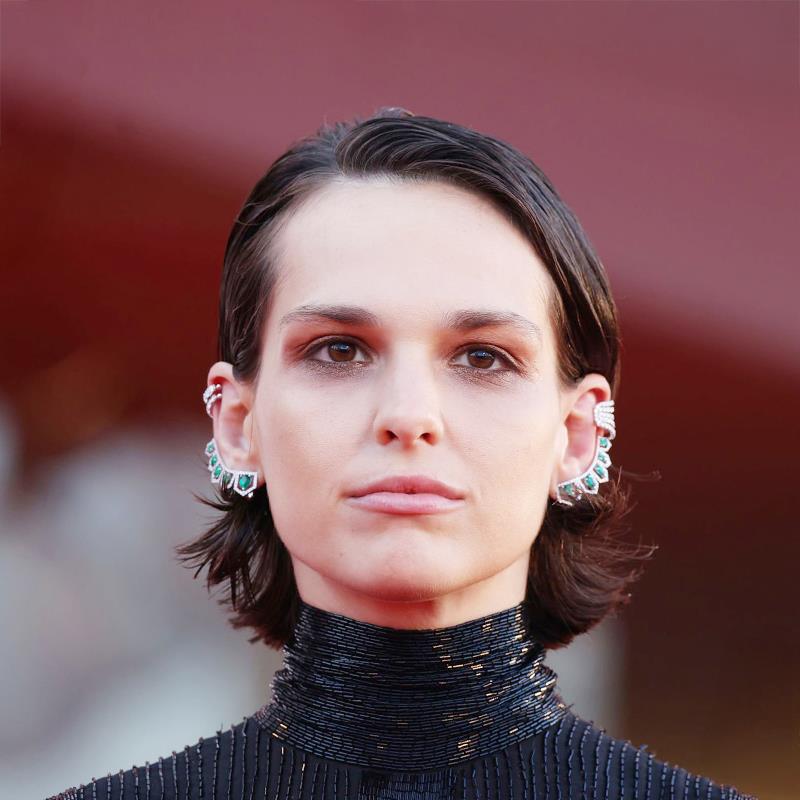 Постер Сара Серрайокко