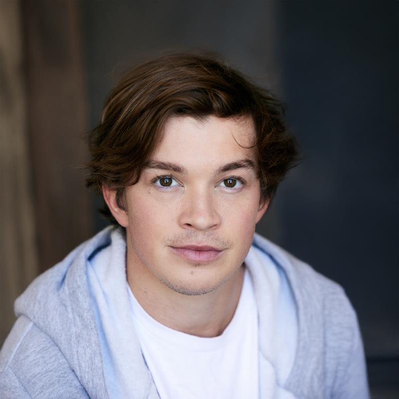 Постер Тристан Томпсон