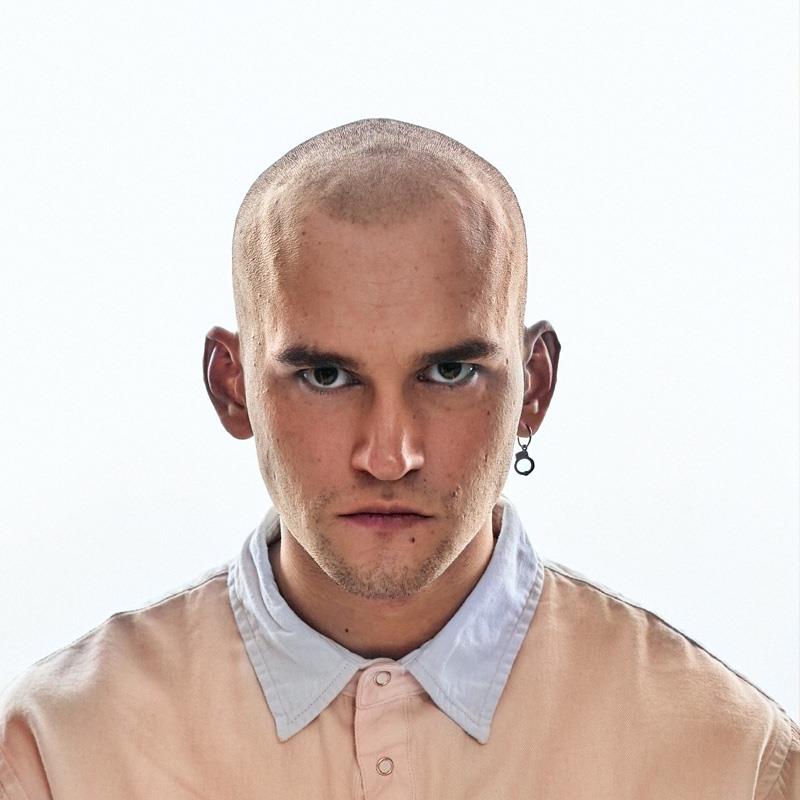 Постер Александр Аверин