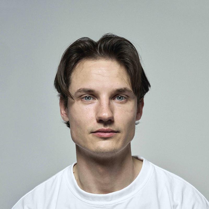 Постер Ту Лундинг