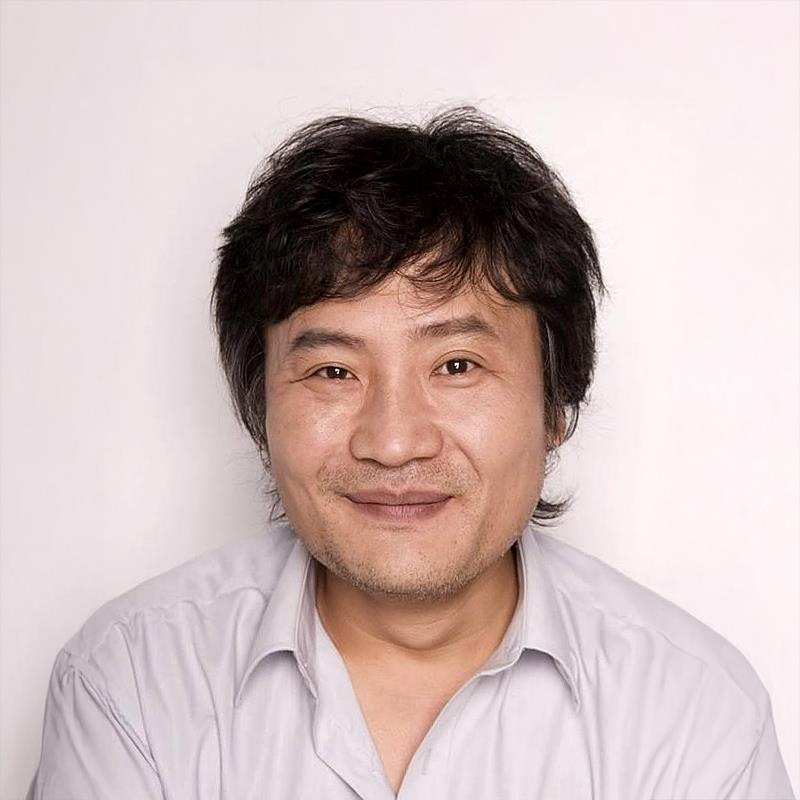 Постер Чхве Хон-иль