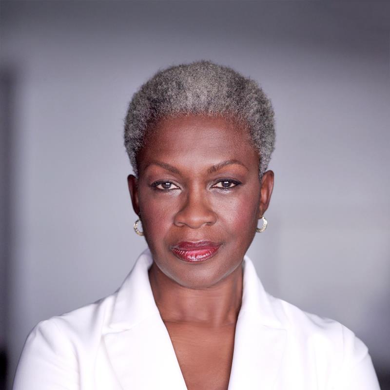 Постер Янна МакИнтош