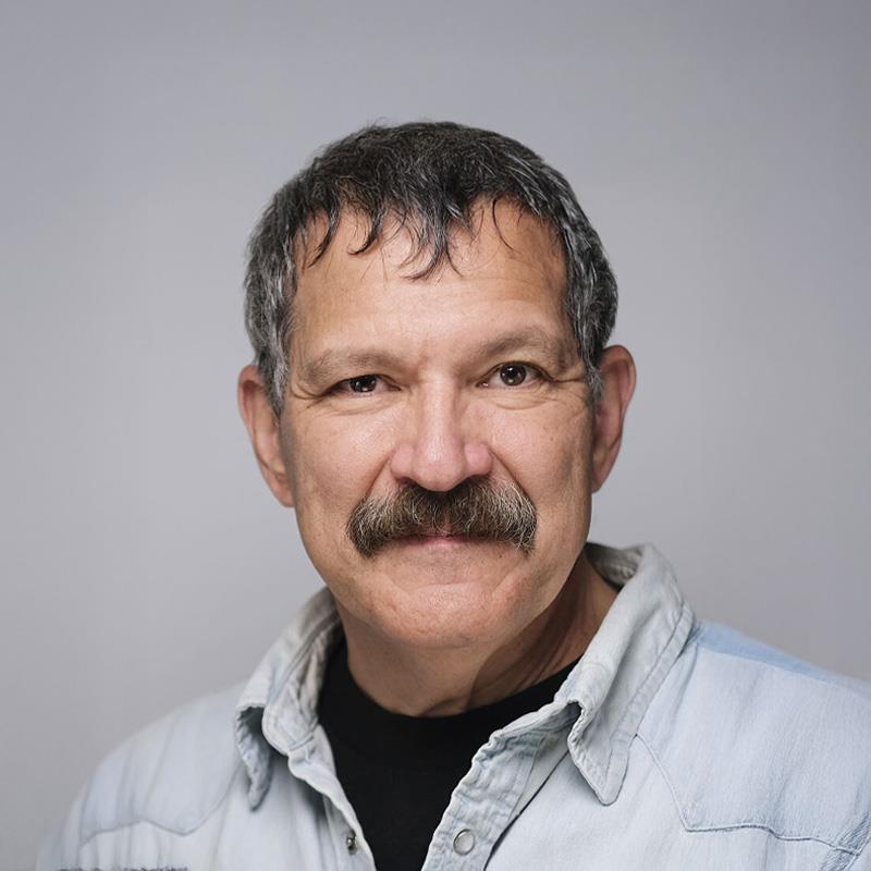 Постер Пол Перри